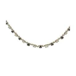 Gargantilla de diamantes blancos y negros