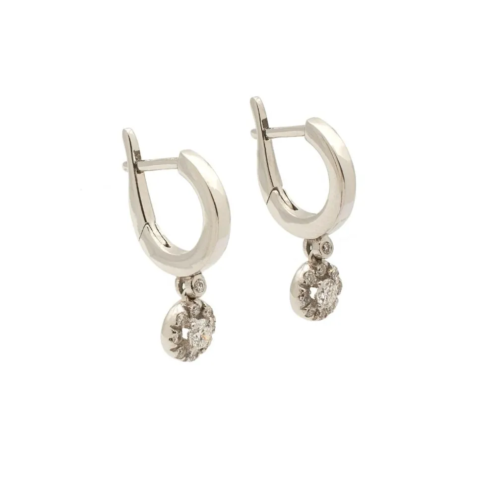 Pendientes de diamantes con forma de pequeños aros