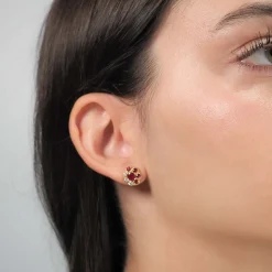 Pendientes de oro con rubíes y diamantes