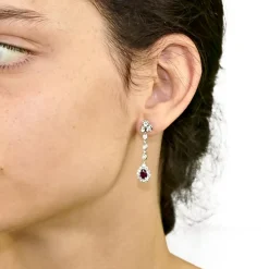 Pendientes largos con diamantes y rubíes - 1111