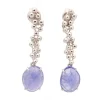 Pendientes largos de oro blanco y tanzanitas - 1049