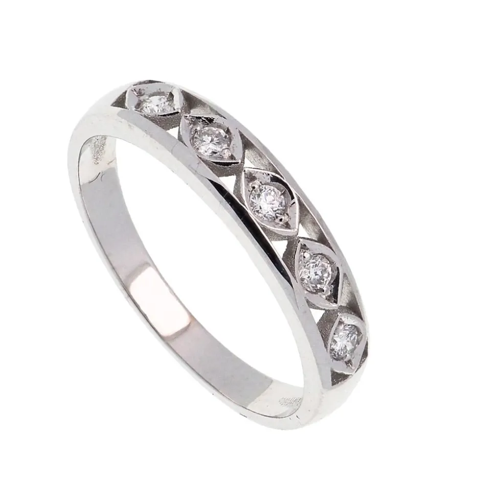 Sortija de oro blanco y cinco diamantes