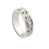 Sortija diamantes sobre oval