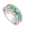 Sortija triple banda con esmeraldas y diamantes